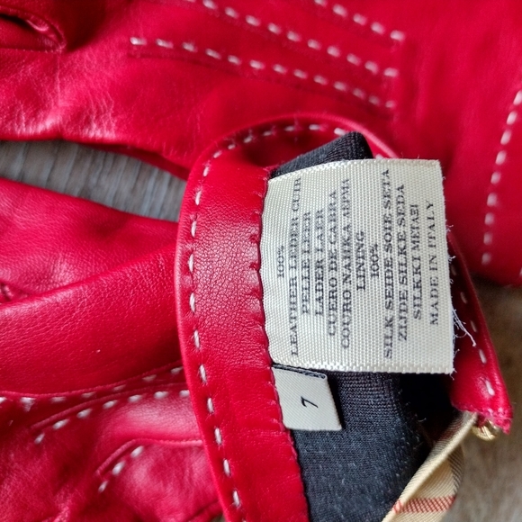 Burberry Cherry Red Gloves , Size 7 - Picture 5 of 9